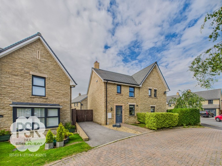 Orchid Drive, Chapel-En-Le-Frith, SK23