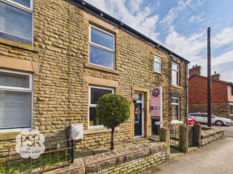 Wirksmoor Road, New Mills, SK22