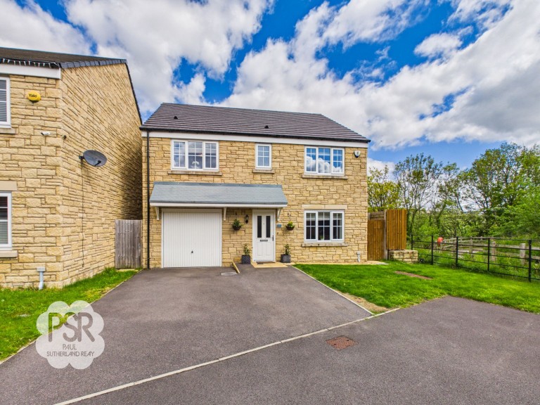 Hawthorn Close, Disley, SK12