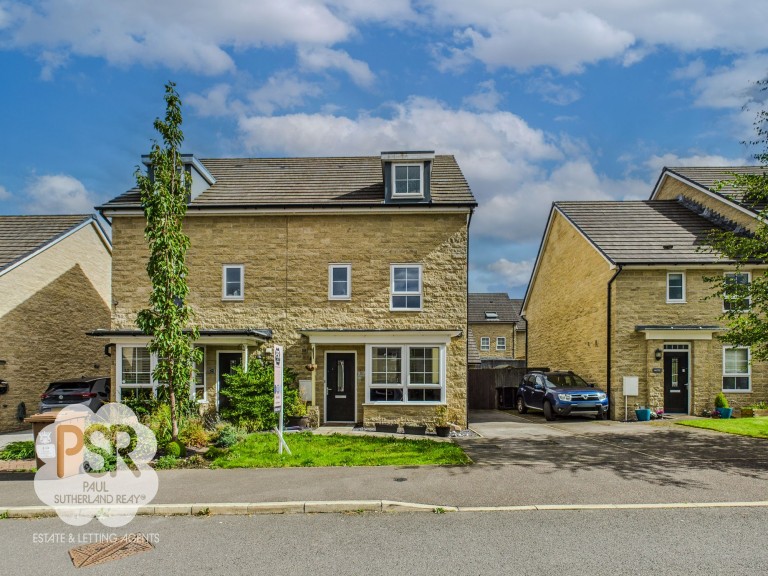 Sovereign Way, Chapel-En-Le-Frith, SK23
