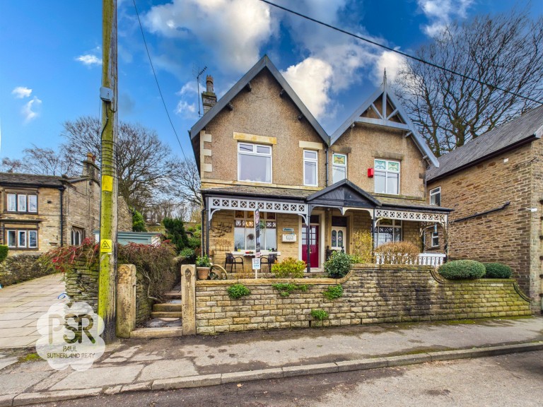 Hayfield Road, Birch Vale, SK22