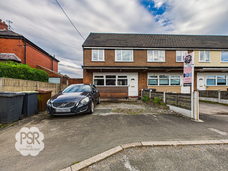 High Hill Road, New Mills, SK22