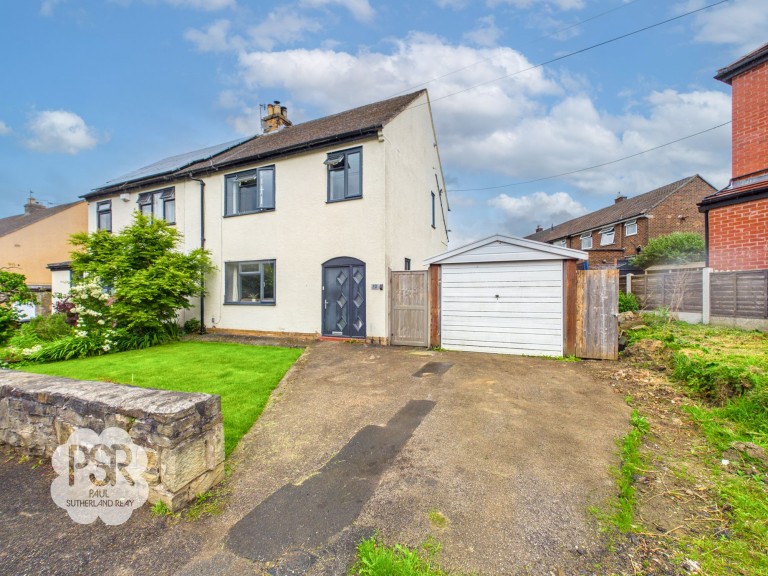 Diglands Avenue, New Mills, SK22