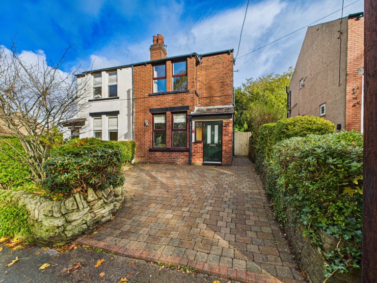 Buxton Old Road, Disley, SK12