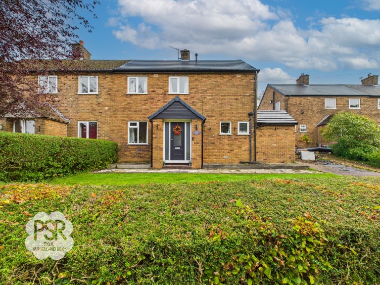 Bentside Road, Disley, SK12