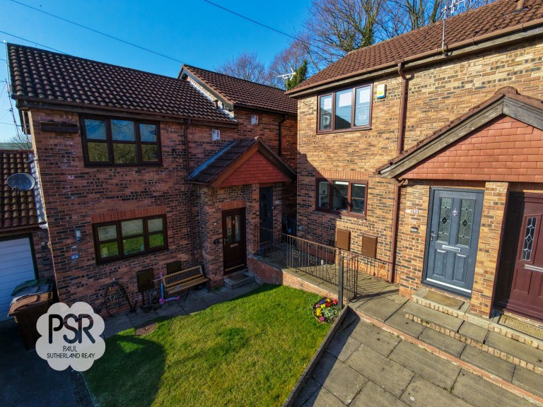 Spring Bank, Hadfield, SK13