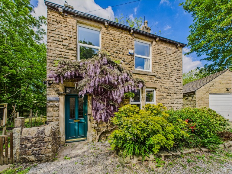 Walk Mill Road, Hayfield, SK22