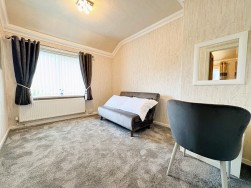Waverley Avenue, Kearsley, BL4
