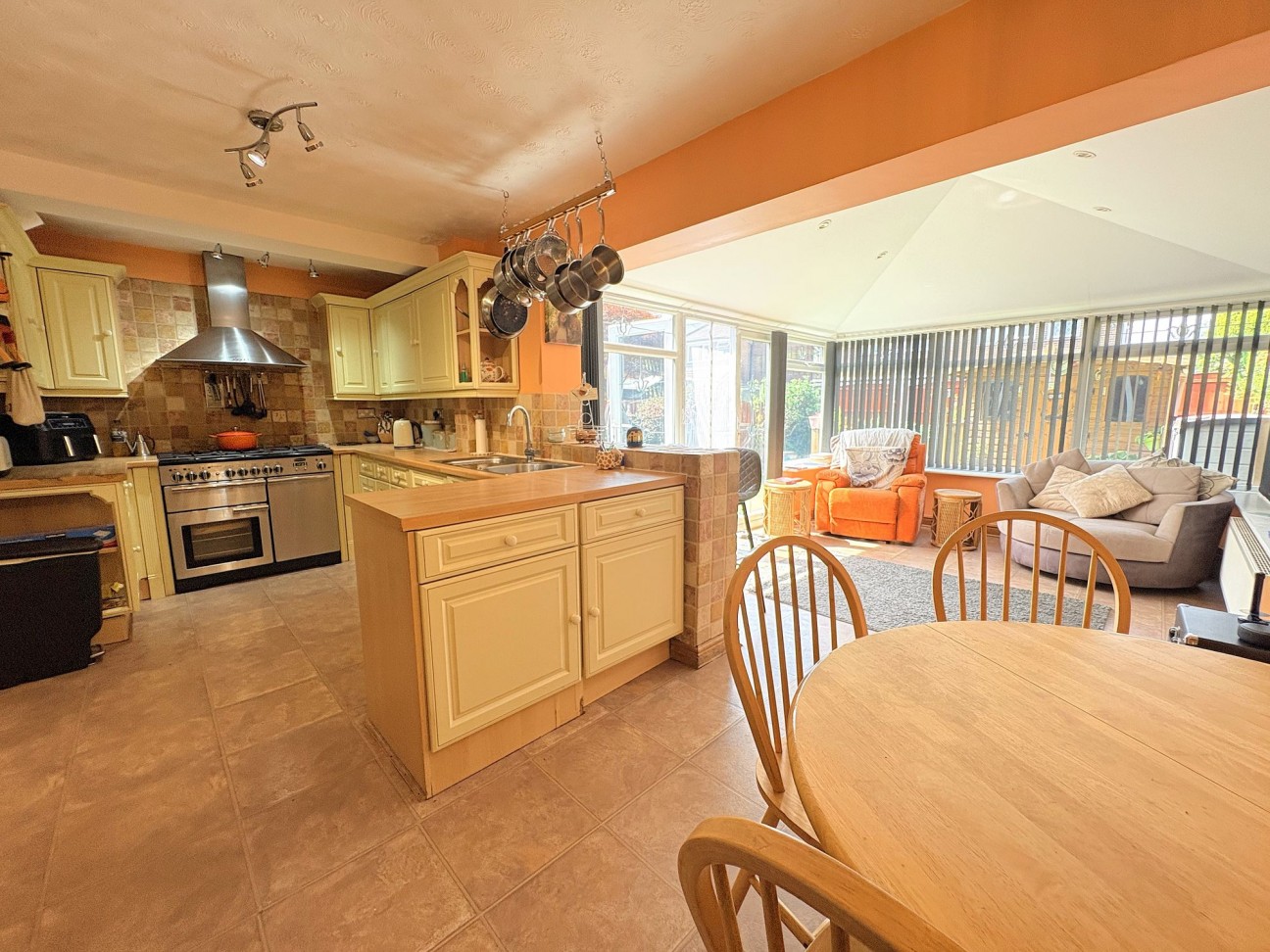Thornham Drive, Bolton, BL1