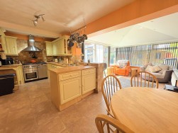 Thornham Drive, Bolton, BL1