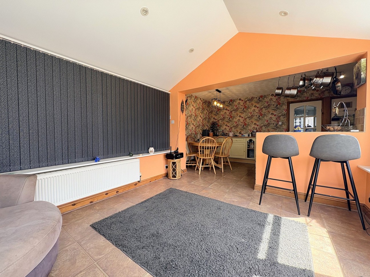 Thornham Drive, Bolton, BL1