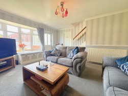Thornham Drive, Bolton, BL1