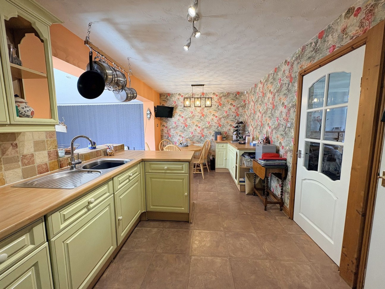 Thornham Drive, Bolton, BL1