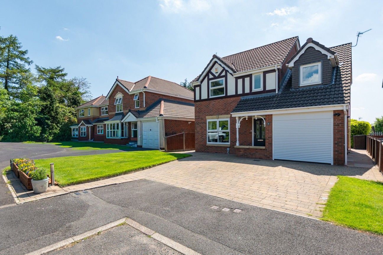 Elsham Close, Bolton, BL1
