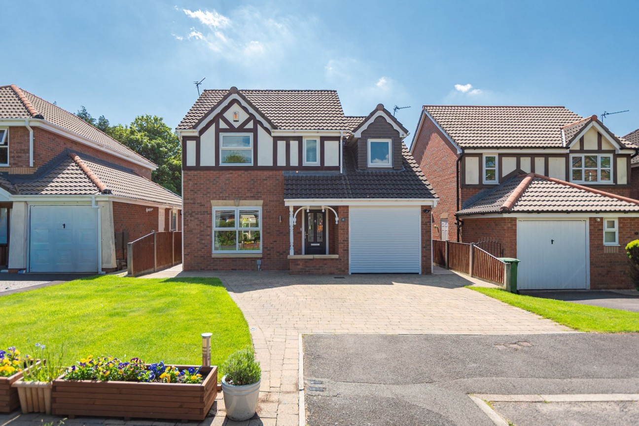 Elsham Close, Bolton, BL1