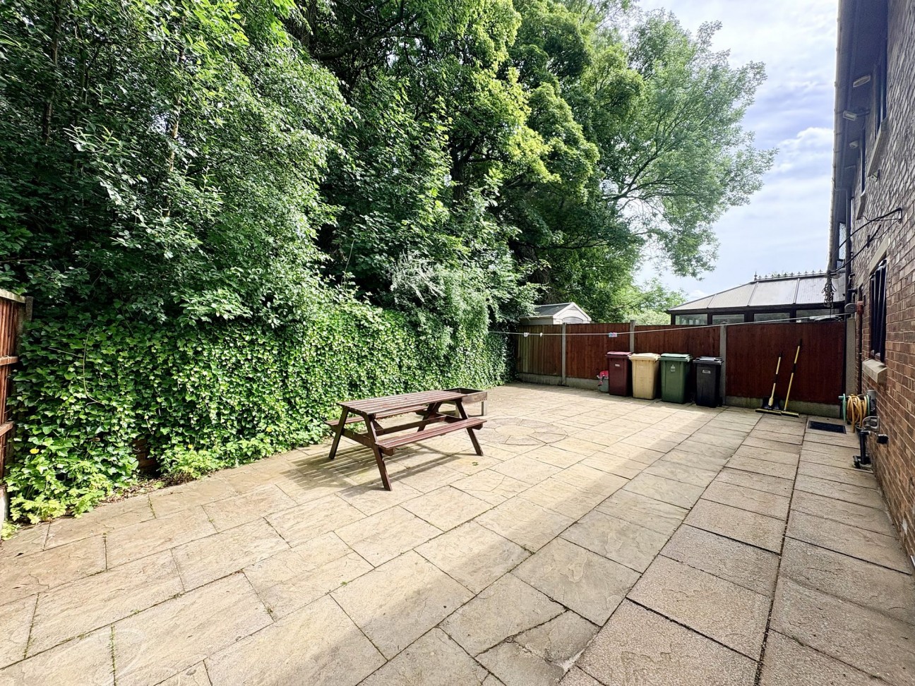 Hill Bank Close, Bolton, BL1