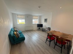 County Road, Walton, L4