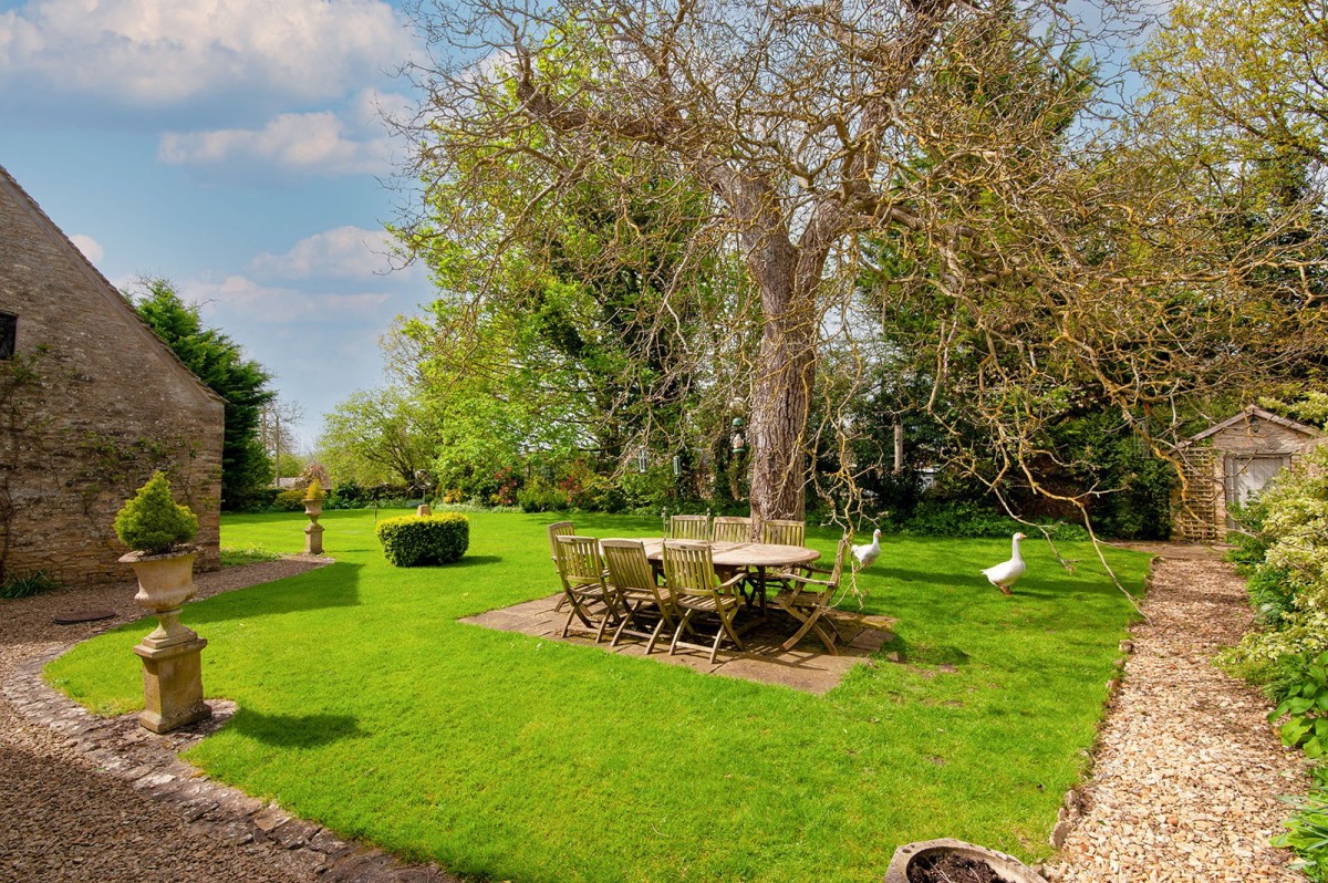 Grange Farm, image 21 of 33