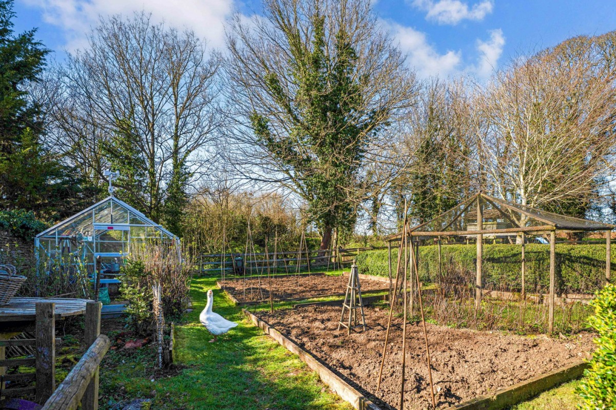 Grange Farm, image 26 of 33