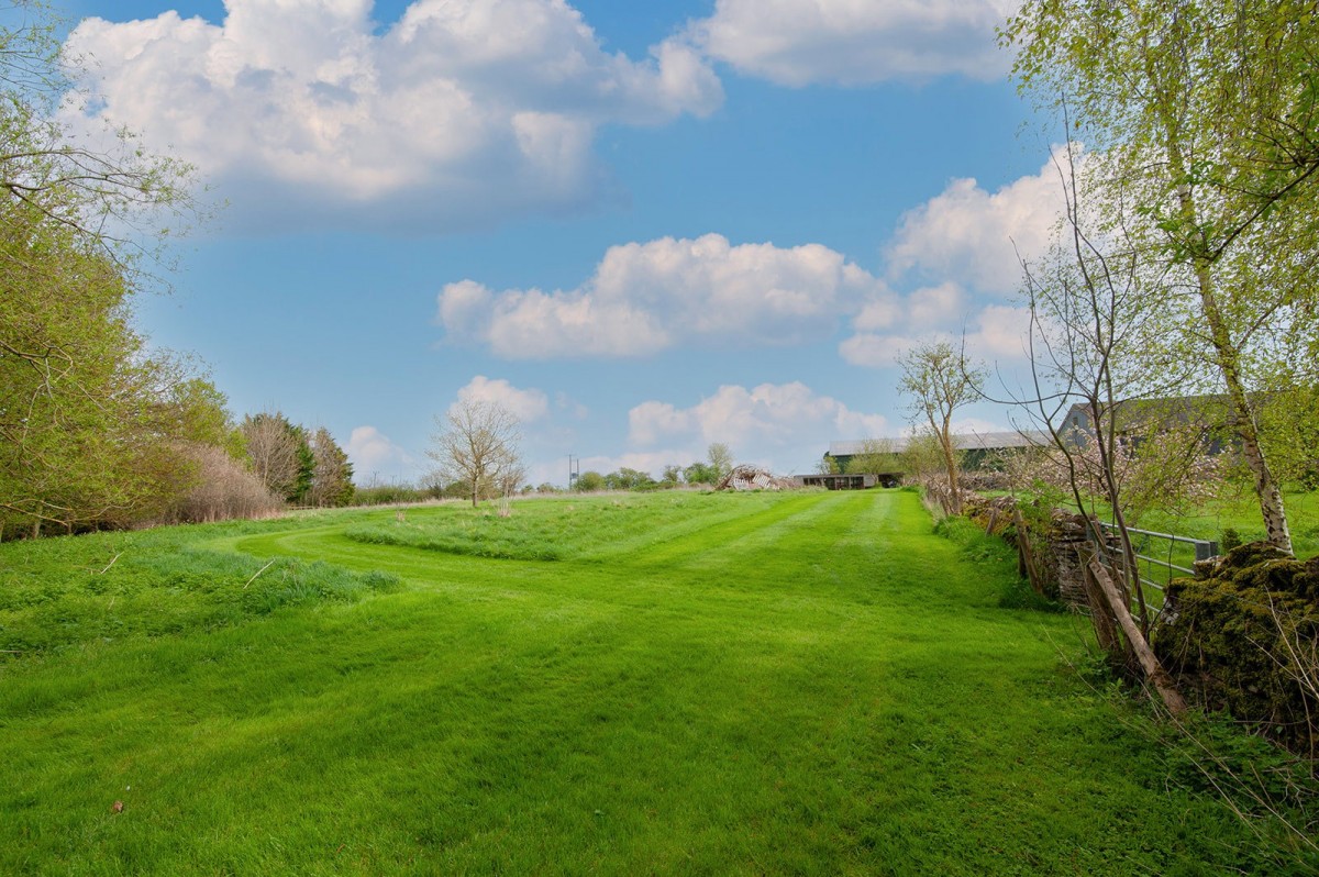 Grange Farm, image 27 of 33