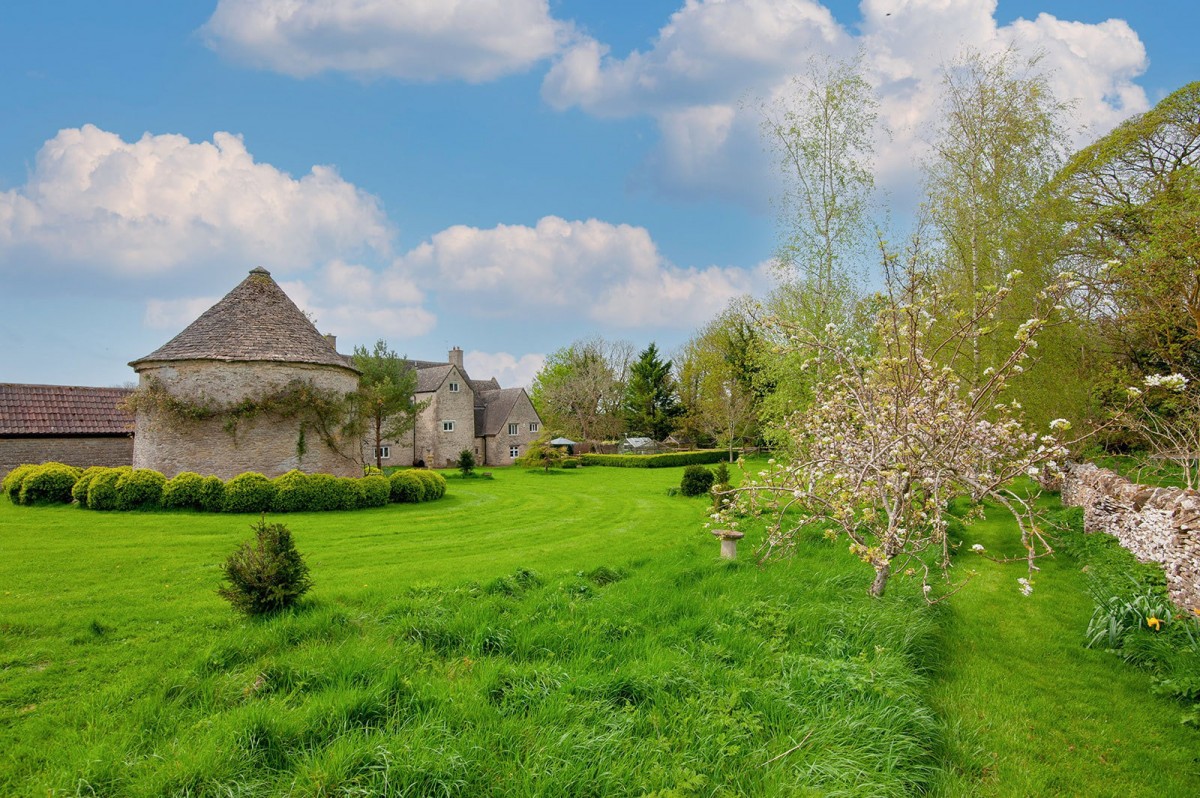 Grange Farm, image 28 of 33