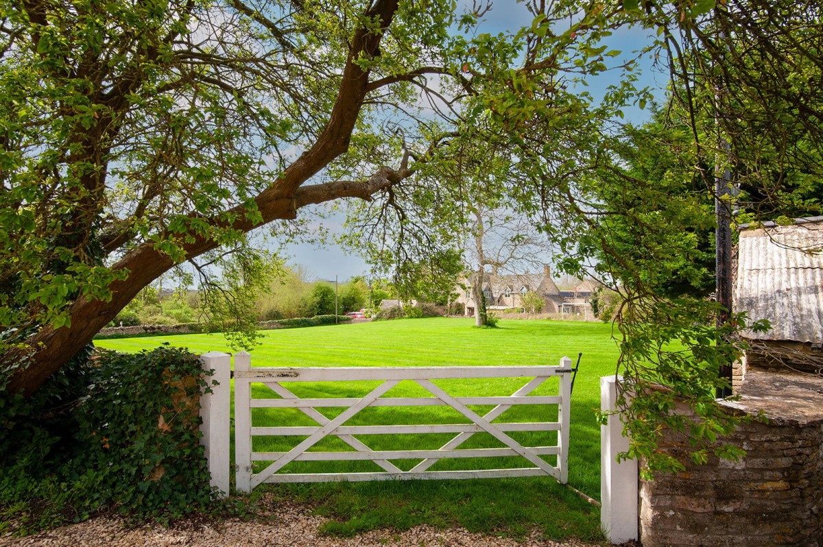 Grange Farm, image 29 of 33