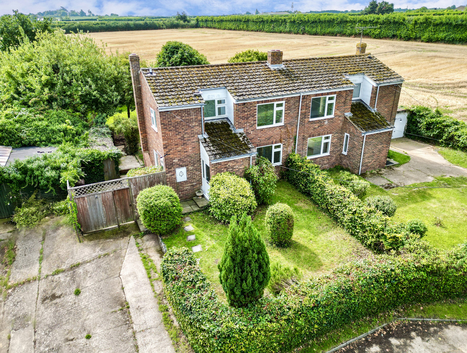 View full details for Upper Tickham Cottages, Tickham Lane, Lynsted, Sittingbourne, Kent, ME9 0HR