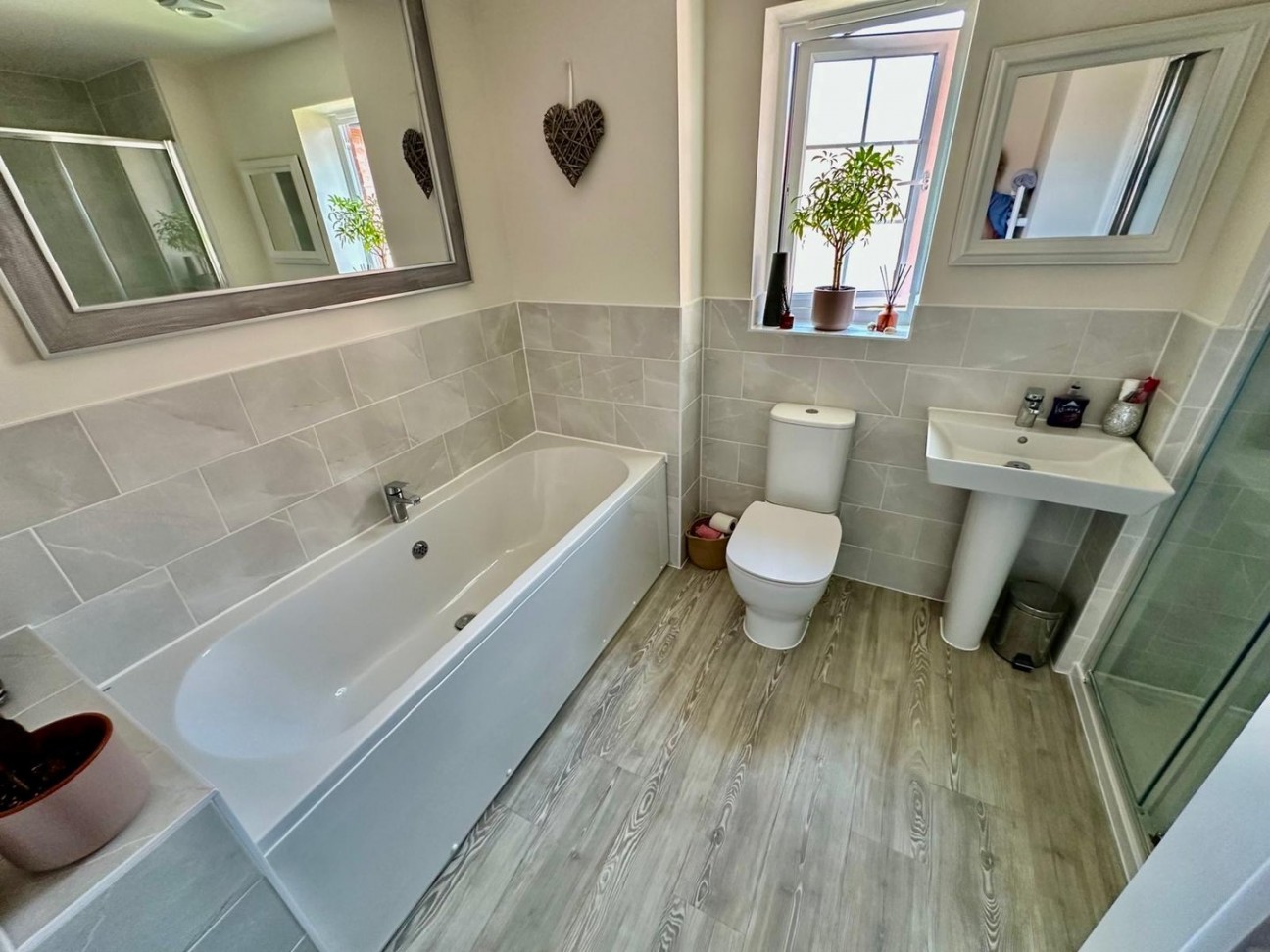Hugglescote, Coalville, Leicestershire