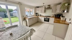 Curlew Close, Coalville, Leicestershire