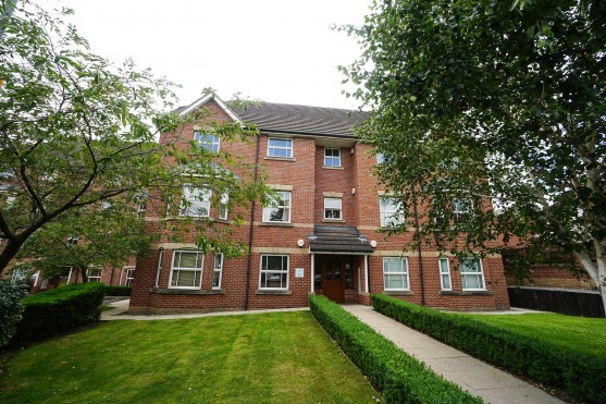 Off Chorley New Road, Heaton, Bolton