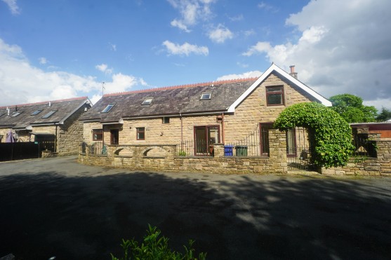 Bolton Road, Horwich