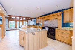 Heath Charnock, Chorley
