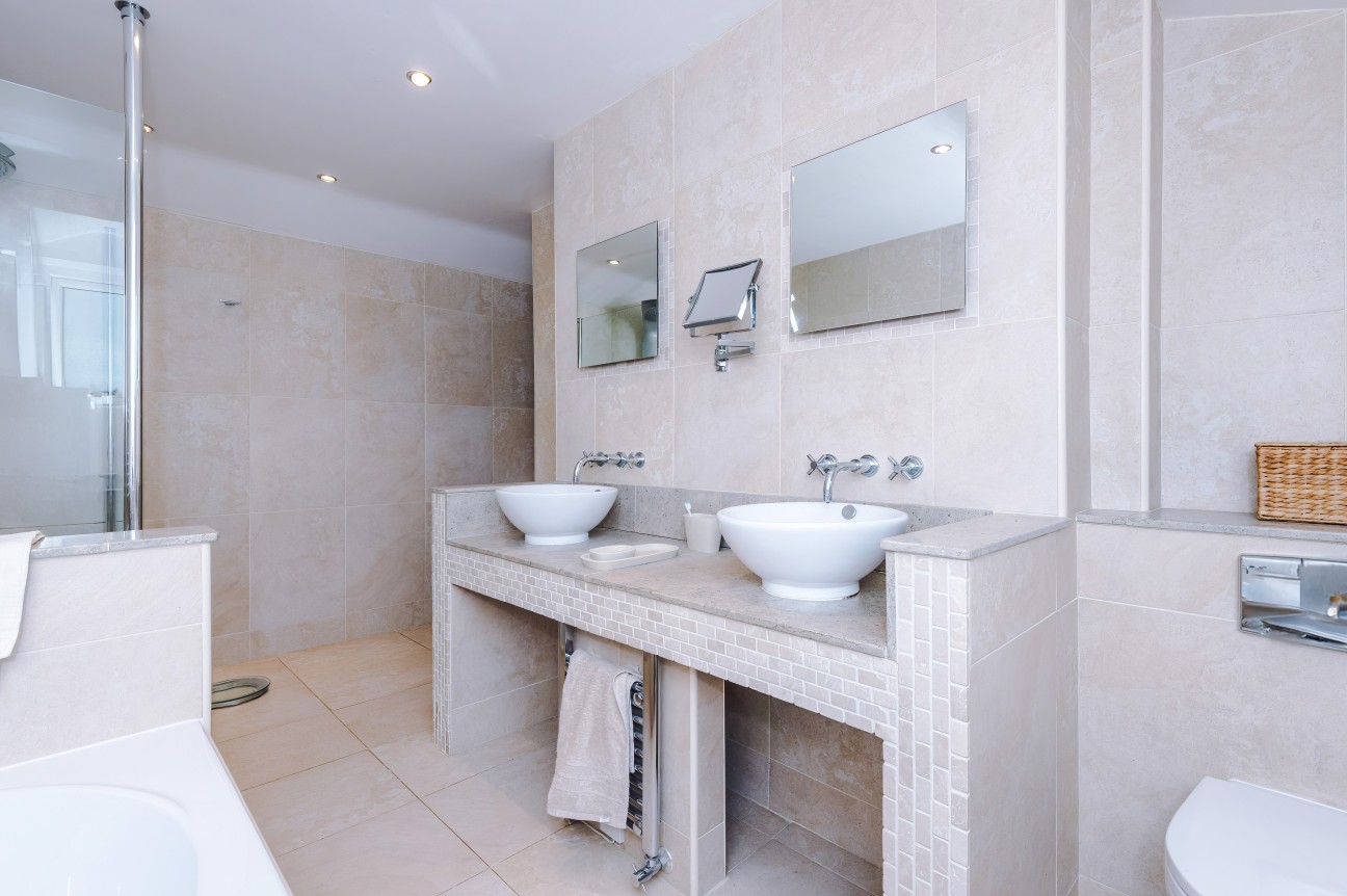 Heath Charnock, Chorley