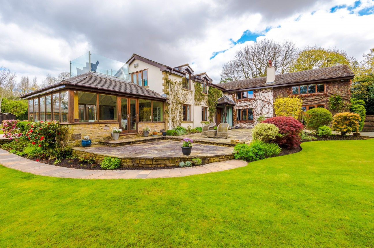 Heath Charnock, Chorley