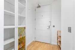 Fairmont Avenue, London