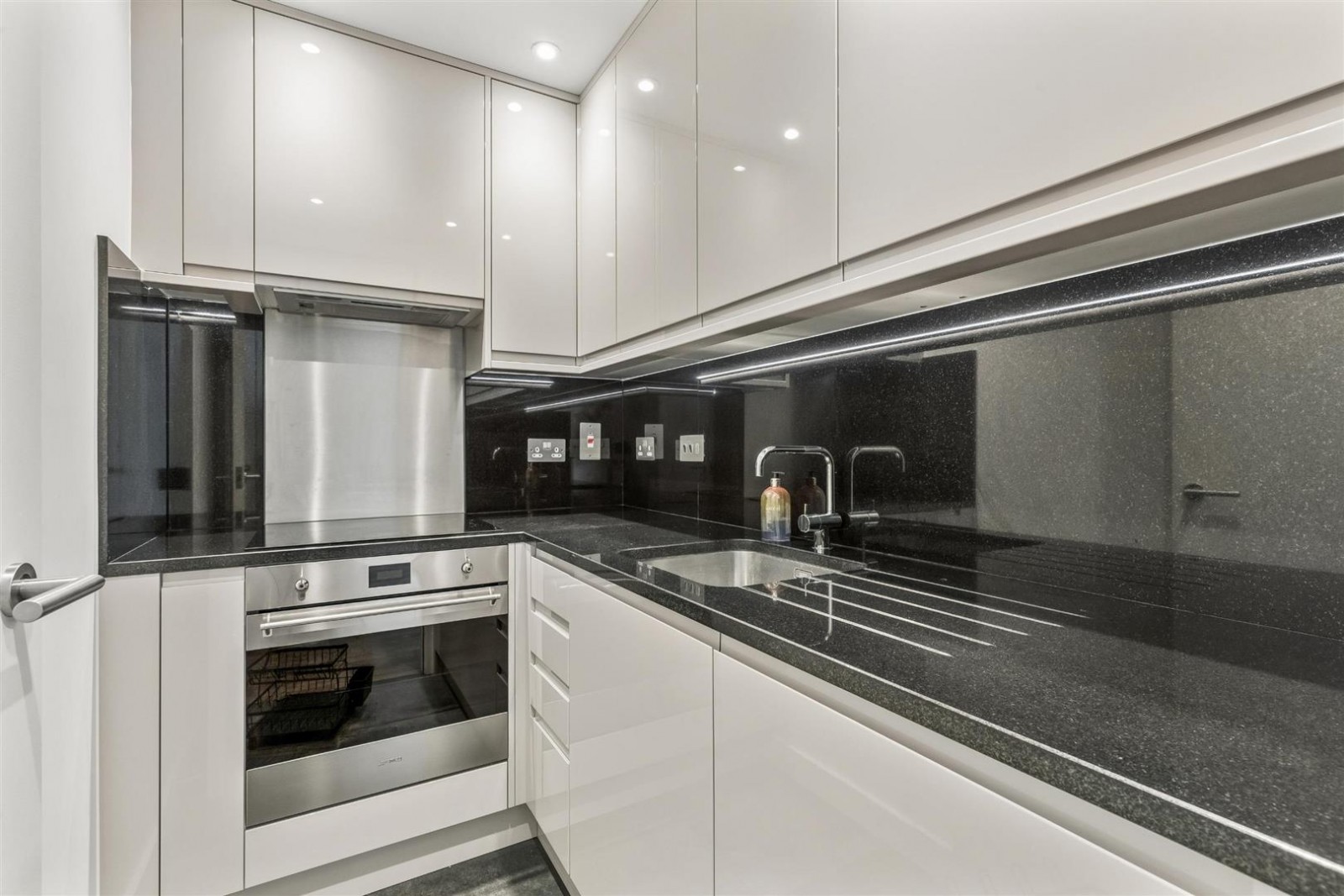 Fairmont Avenue, London