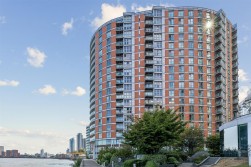 Fairmont Avenue, London