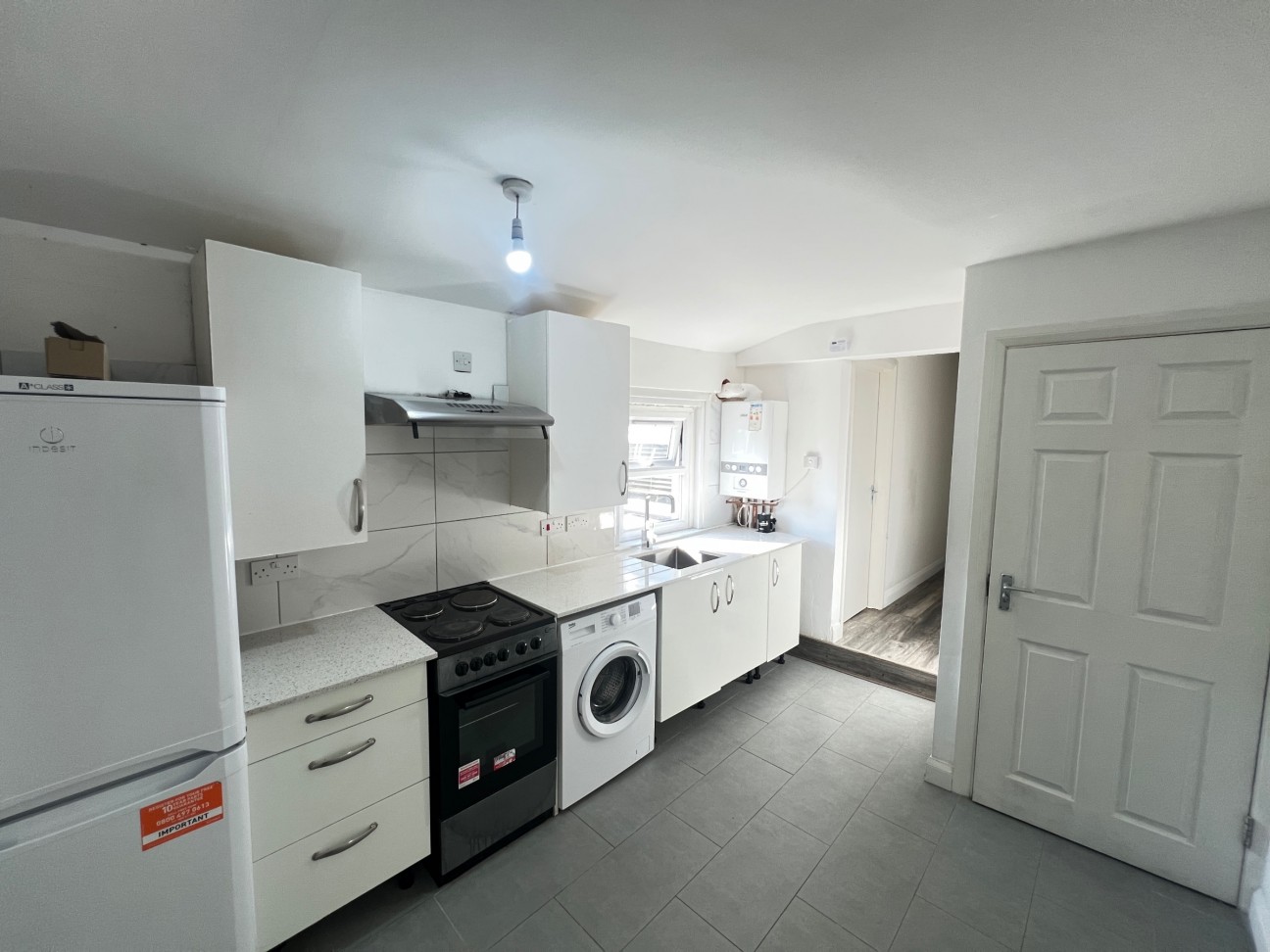 High Street, Enfield, EN3 4DH