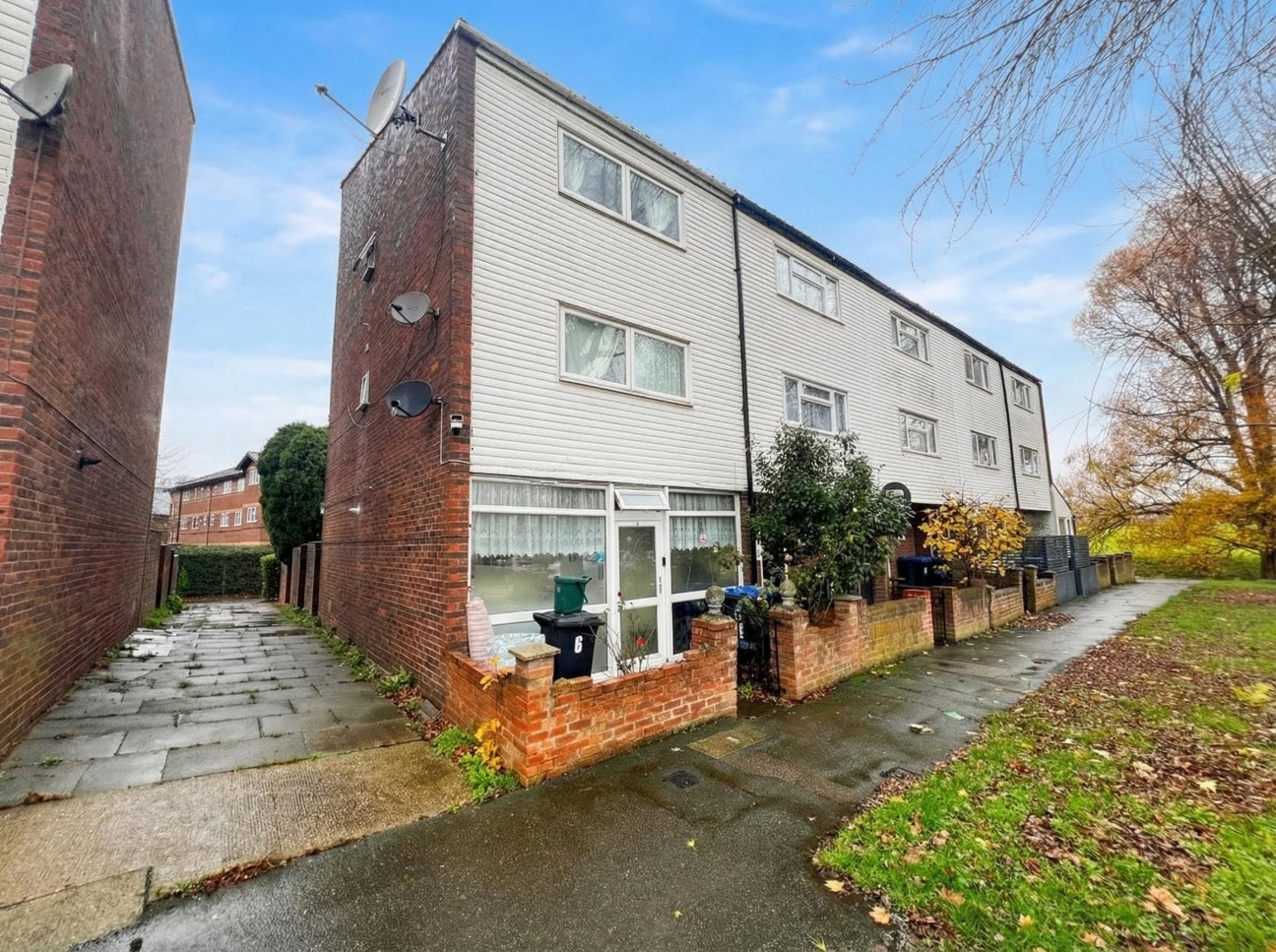 Maynard Court, Waltham Abbey