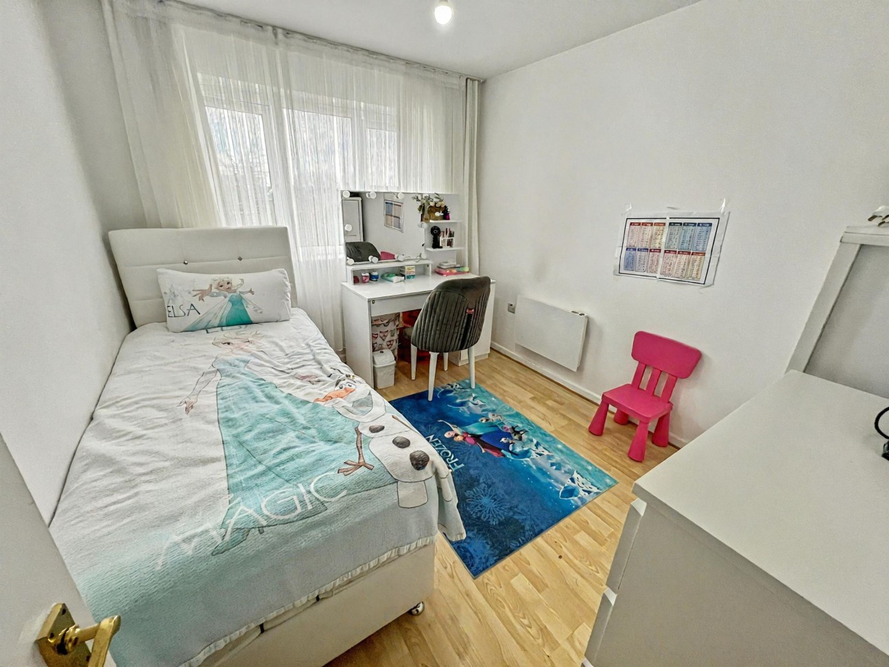 Buxton Close, London