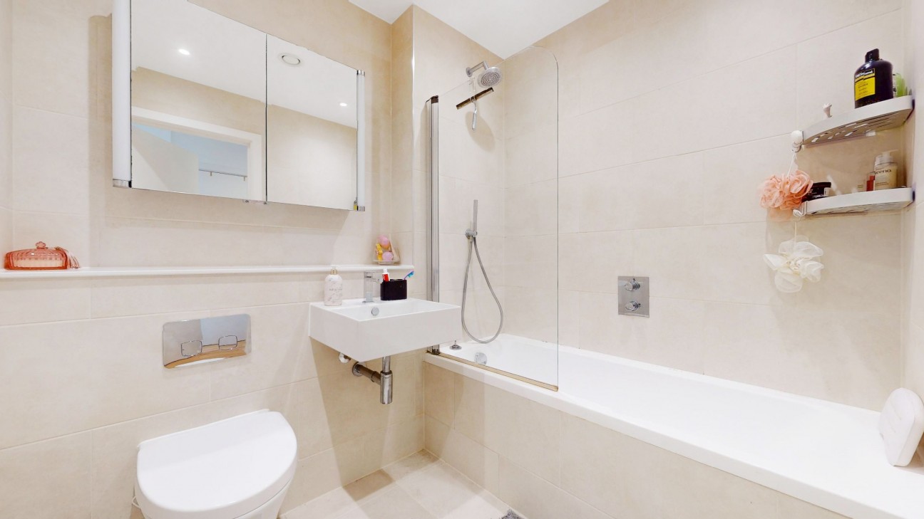 Oak Lodge, Riverwell Close, Watford
