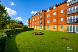 Winnipeg Way, Broxbourne, EN10 6FH