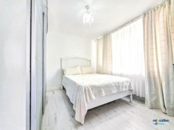Hydefield Close, London