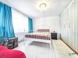 Hydefield Close, London