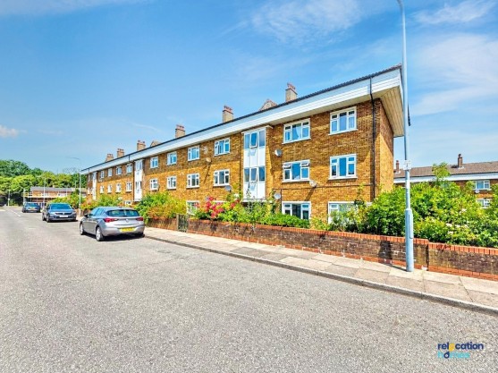 Shakespeare Square, Ilford