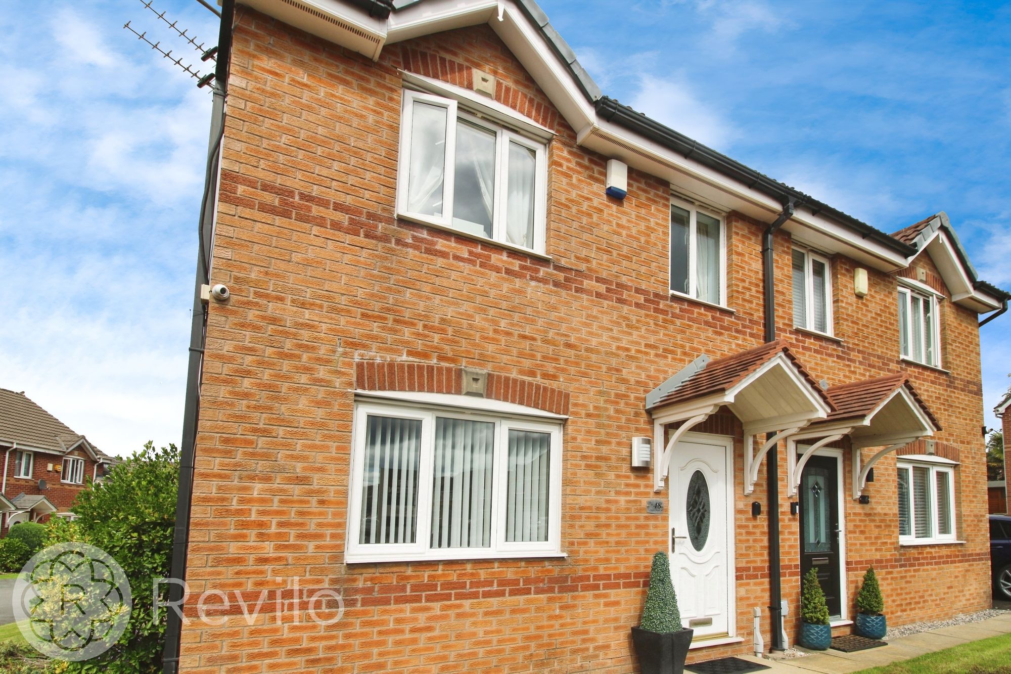 Luzley Brook Road, Royton, OL2