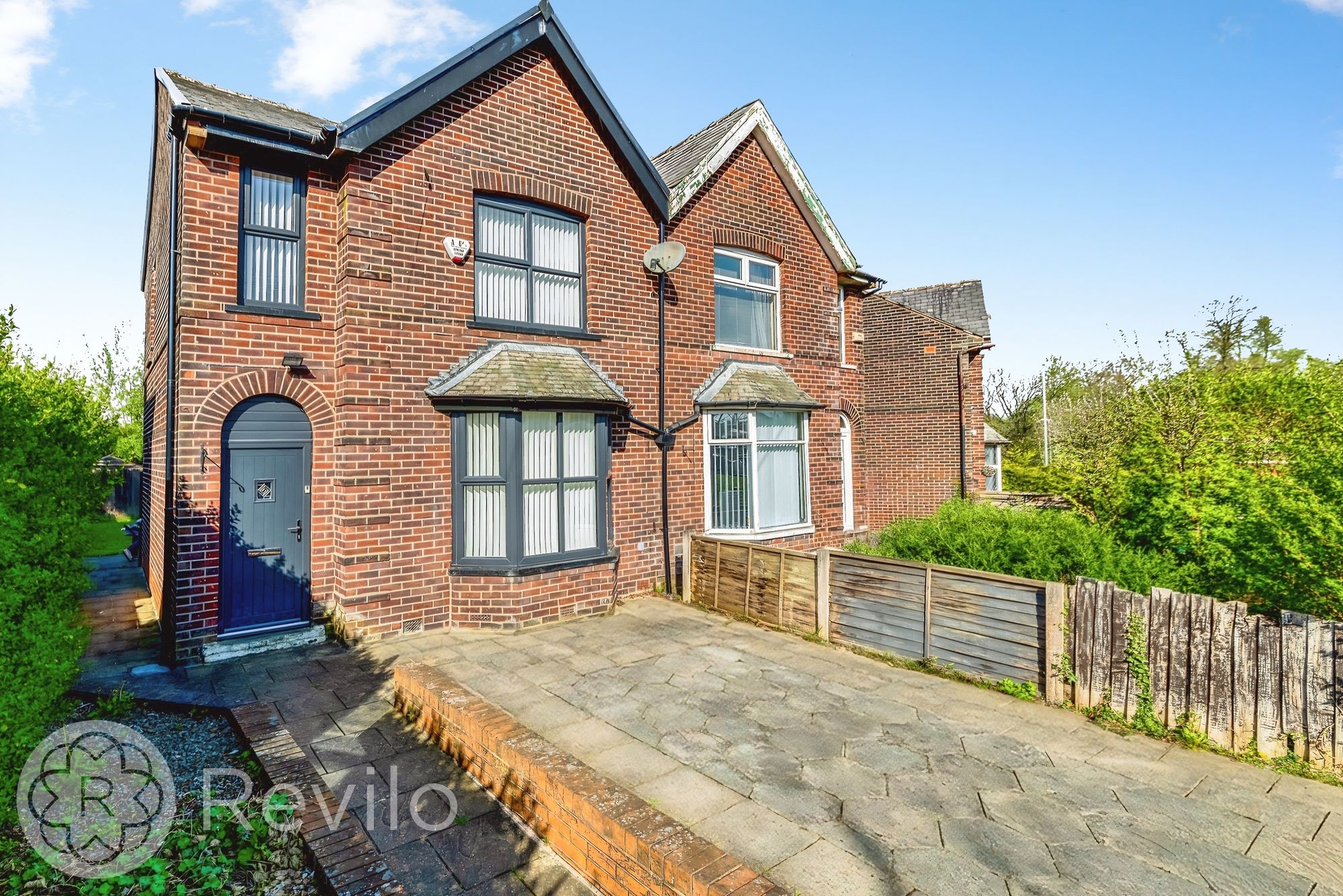 Roch Valley Way, Rochdale, OL11