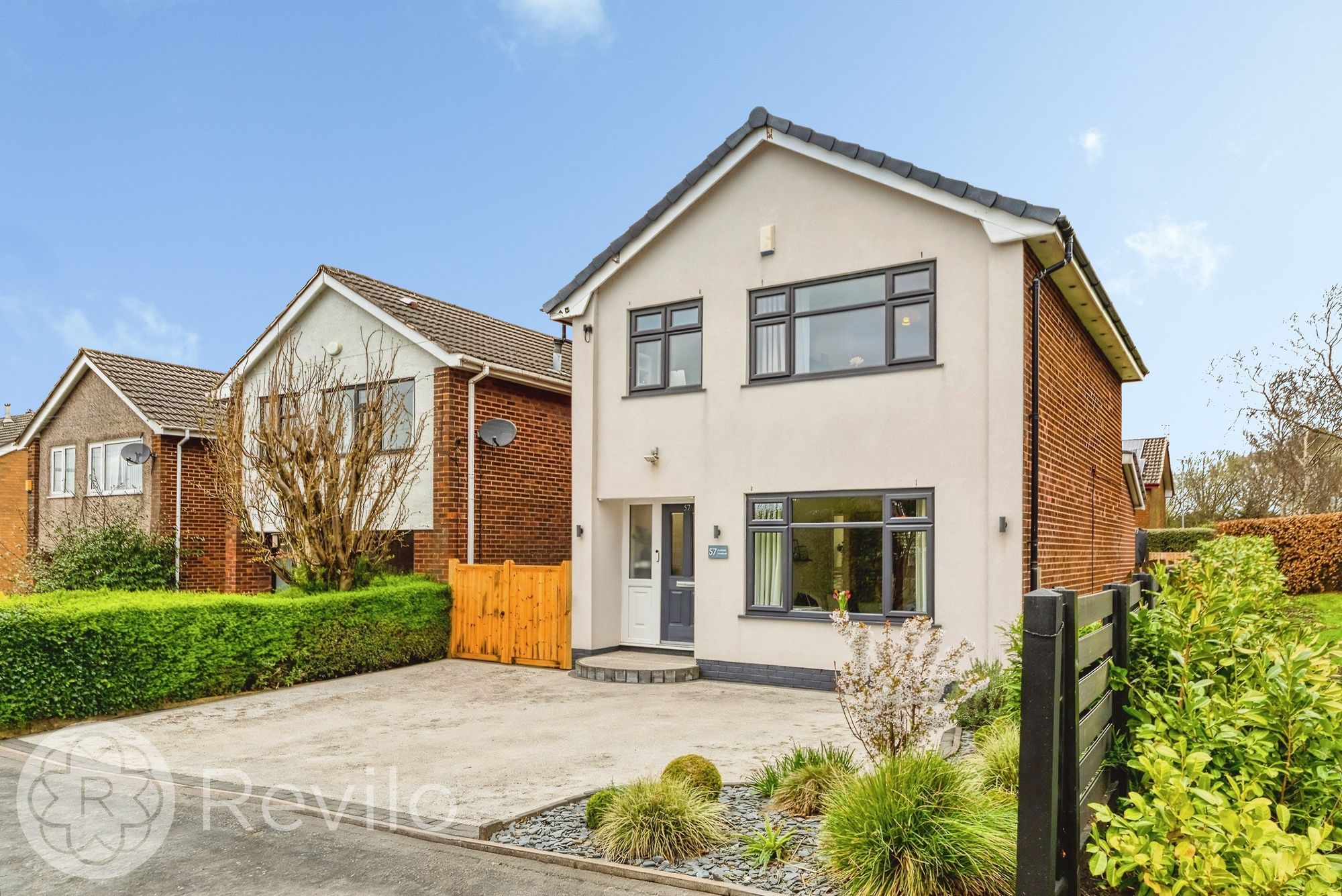 Eafield Avenue, Milnrow, OL16