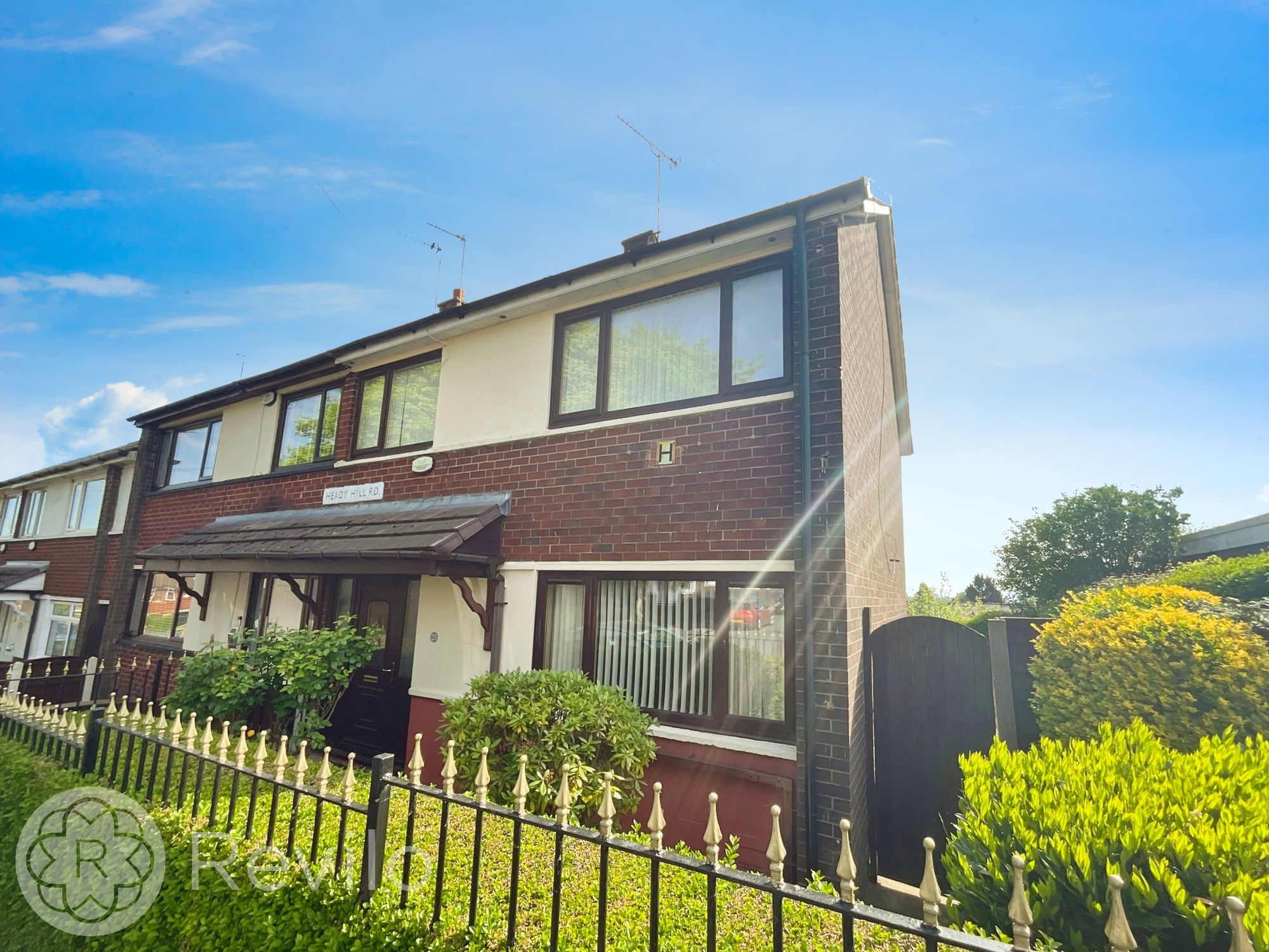 Heady Hill Road, Heywood, OL10