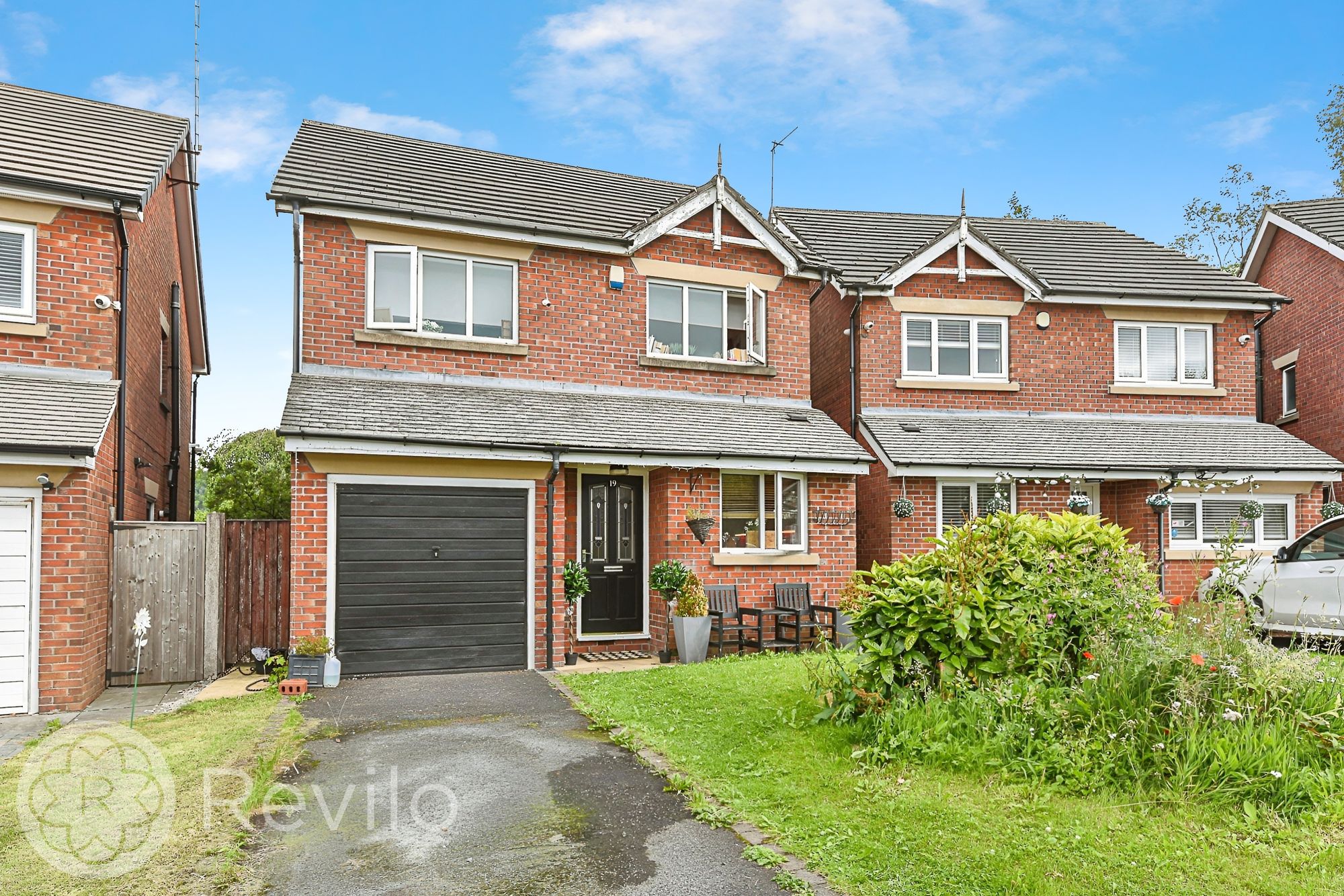 St. Josephs Close, Shaw, OL2